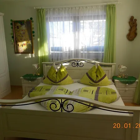 Hinterdorfer Daire *